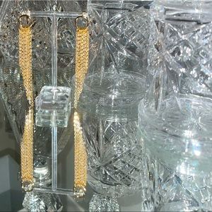 Flecs of Fringe- Gold, fringe, chain earrings.